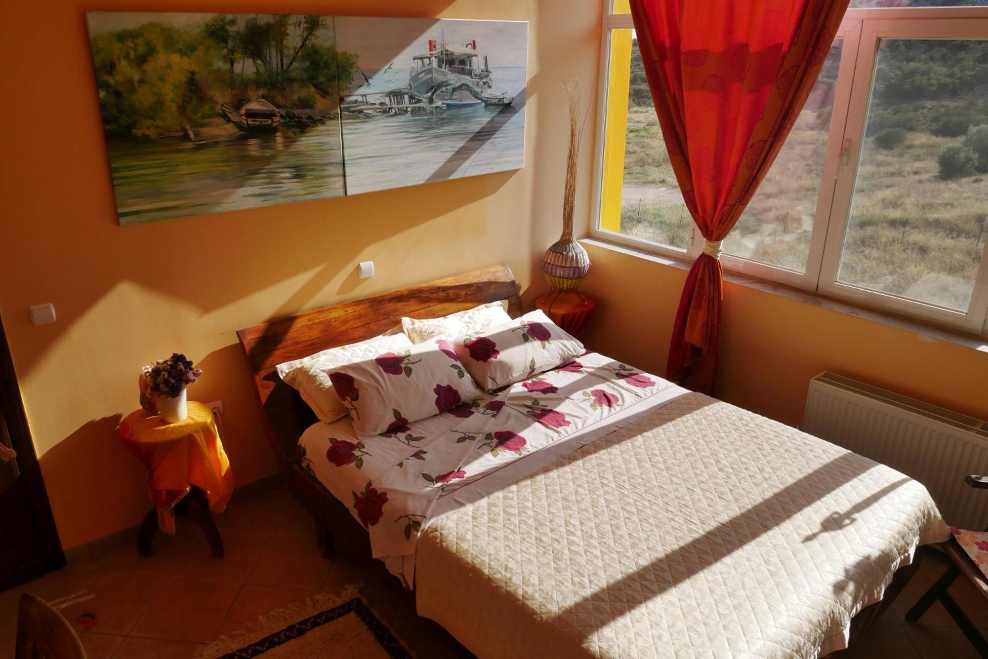 Casa Di Luce Bed and Breakfast Agia Marina  Buitenkant foto